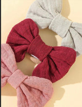 Load image into Gallery viewer, Baby Bow Headbands - Shameca Sweet Thangs