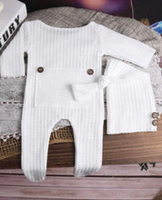 Load image into Gallery viewer, Baby Boy Newborn Set - Shameca Sweet Thangs