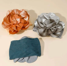 Load image into Gallery viewer, Big Baby Flower Headband - Shameca Sweet Thangs