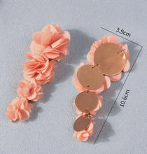 Load image into Gallery viewer, Flower Dangle Earring - Shameca Sweet Thangs