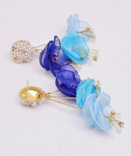 Load image into Gallery viewer, Flower Faux Pearl Drop Earrings - Shameca Sweet Thangs